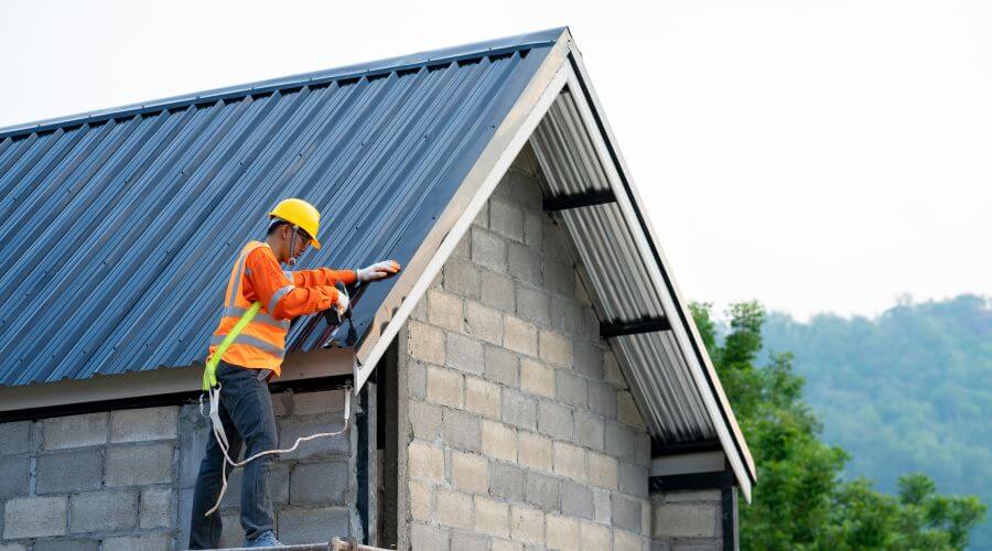 Expert top industrial roofings services in New Boston, MI